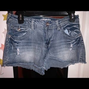 Cute summer time jean shorts